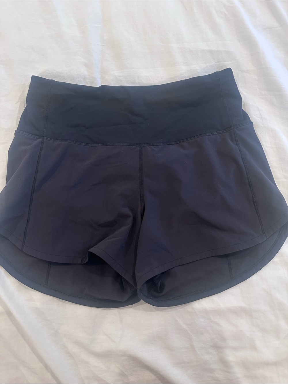 Lululemon Women’s Black Running Shorts size 4 tall